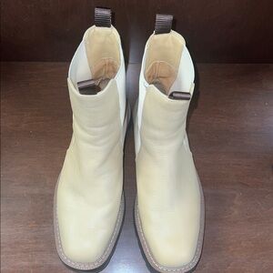Sam Edelman Laguna Waterproof Boot Size 7.5 Excellent Condition Tan